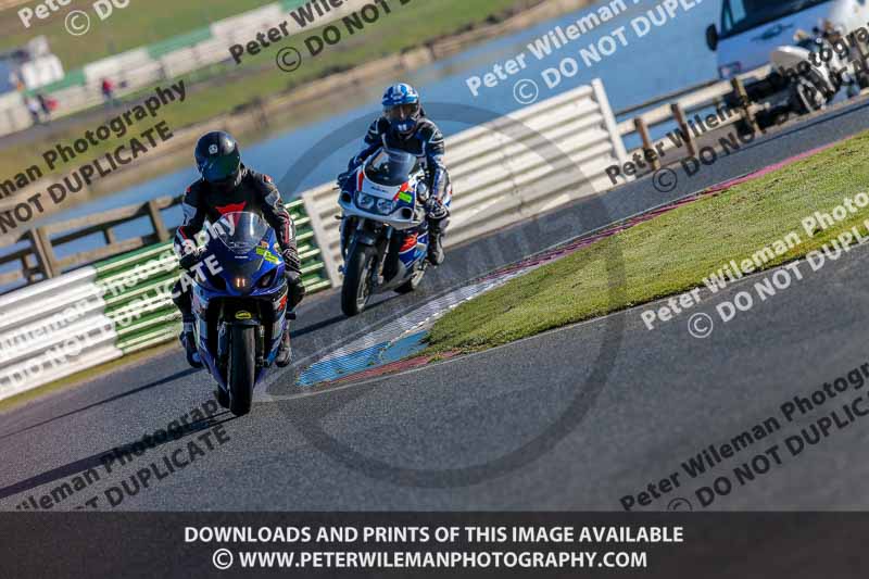 PJM Wedding Photography;enduro digital images;event digital images;eventdigitalimages;mallory park;mallory park photographs;mallory park trackday;mallory park trackday photographs;no limits trackdays;peter wileman photography;racing digital images;trackday digital images;trackday photos